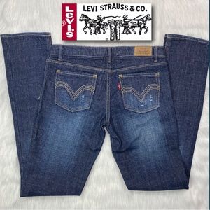 NWOT Levi’s Jeans Skinny Fit
Size 14 Regular